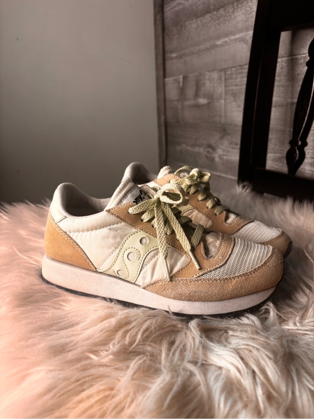 Saucony Jazz womens Beige & blue Retro Runner casual Sneakers